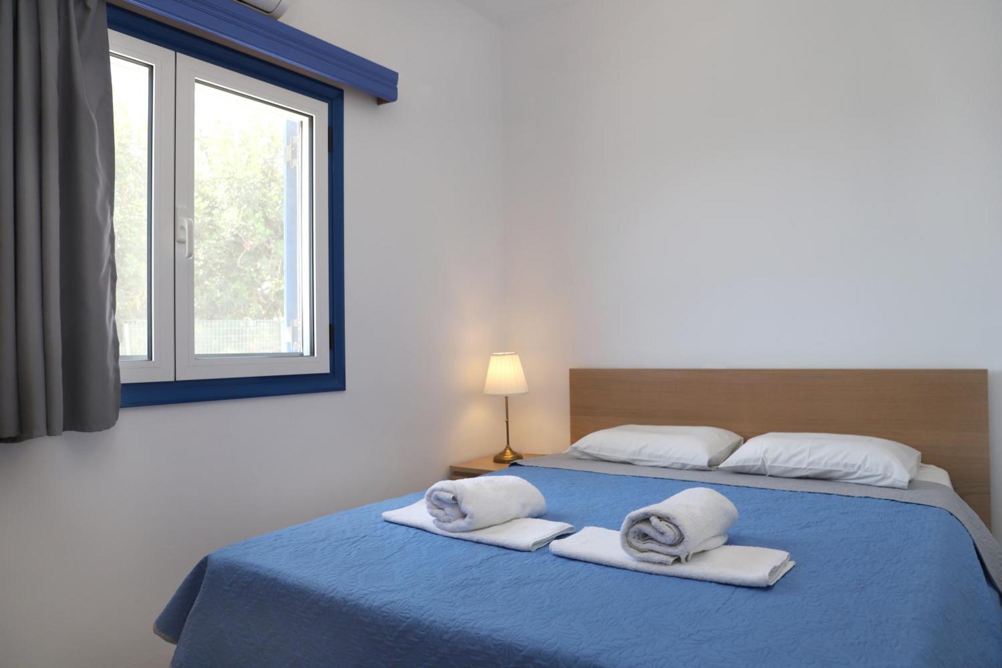 Helios Studios & Apartments Makrýgialos 외부 사진